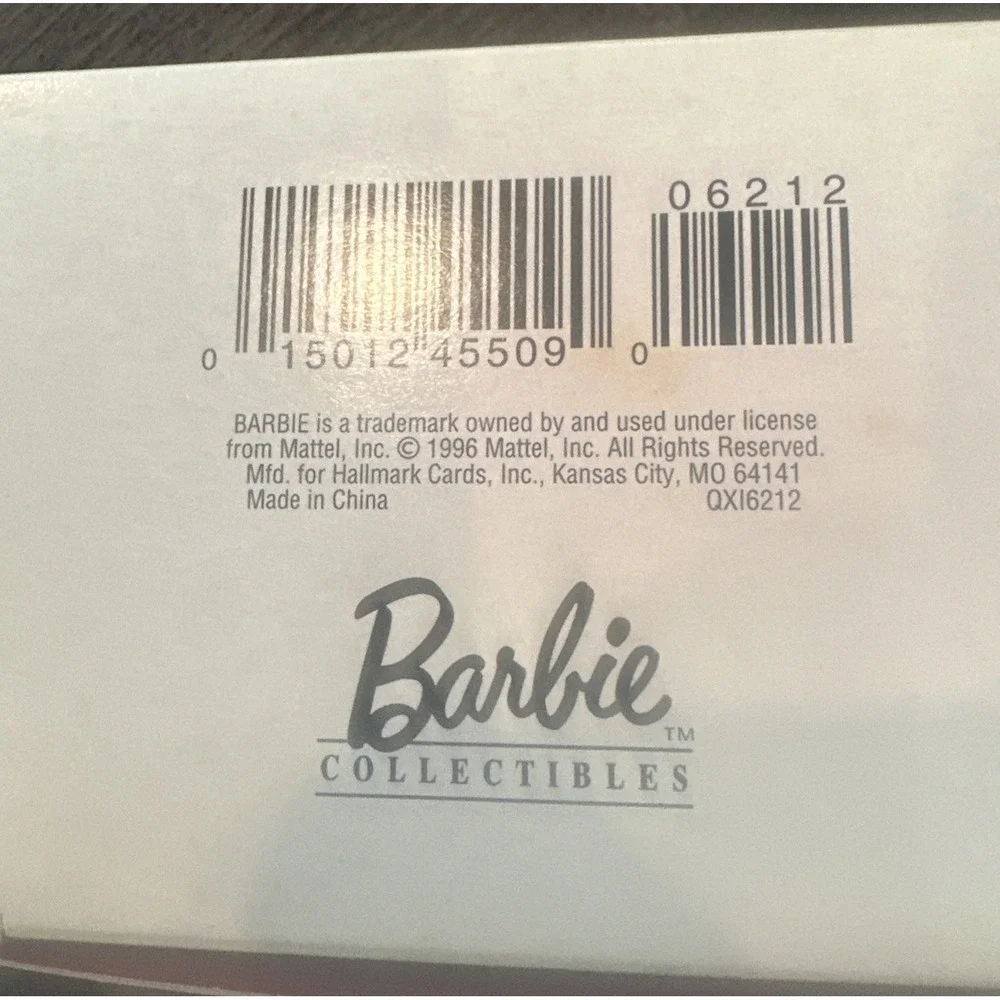1997 Keepsake Ornament Holiday Barbie‎ Collector's Series QX16212 w/pamphlet